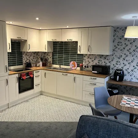 Beautiful 2-bed Near Centre * Lincoln