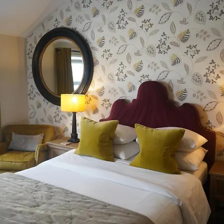 Tower Hotel 3*