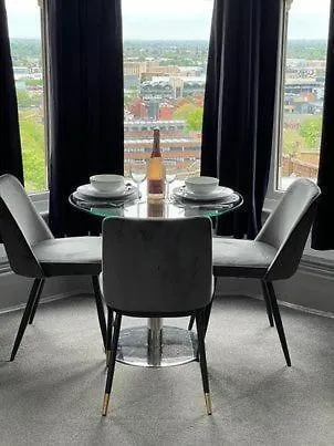 Apartment Castle Mount Lincoln