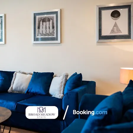 Broad Meadow Stays: Campbell House - New 2-bed Garden Retreat Holiday home