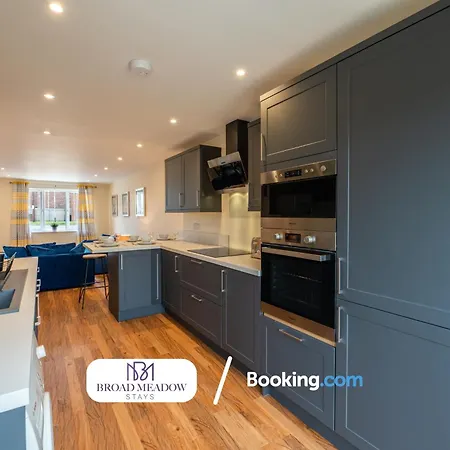 Holiday home Broad Meadow Stays: Campbell House - New 2-bed Garden Retreat *