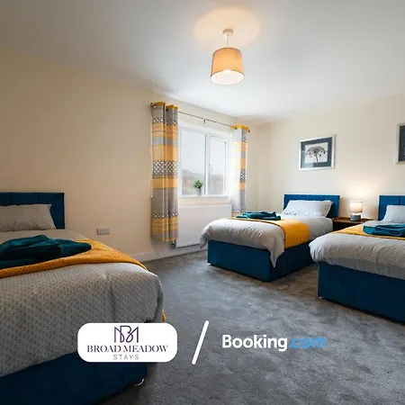 Broad Meadow Stays: Campbell House - New 2-bed Garden Retreat Holiday home *