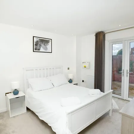 Pass The Keys Motherby 7 - Town House Close To River Front Holiday home *