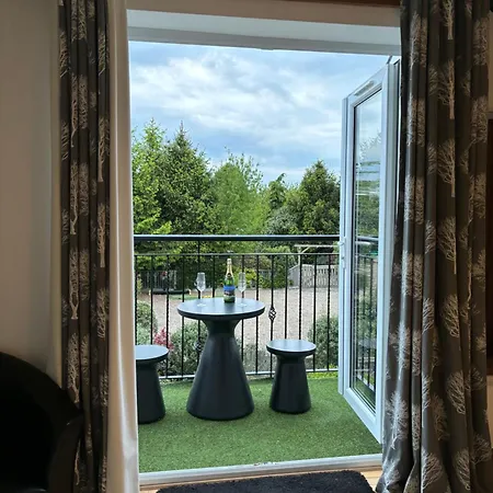 Retreat View With Private Hot Tub *