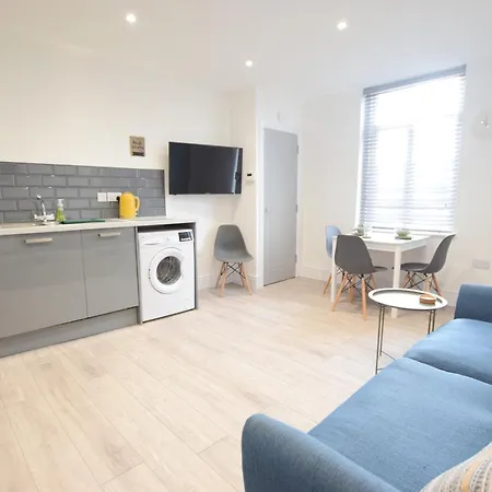 Stylish Centre Apartment *