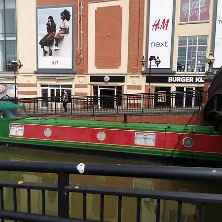 Botel Rosie And Jim Retreat Town Centre With A Hot Tub Lincoln