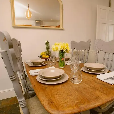 Cosy Town House Near The Castle Pass The Keys Lincoln
