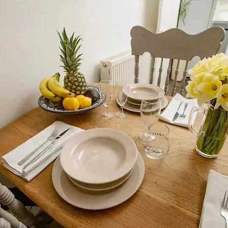 Holiday home Cosy Town House Near The Castle Pass The Keys Lincoln