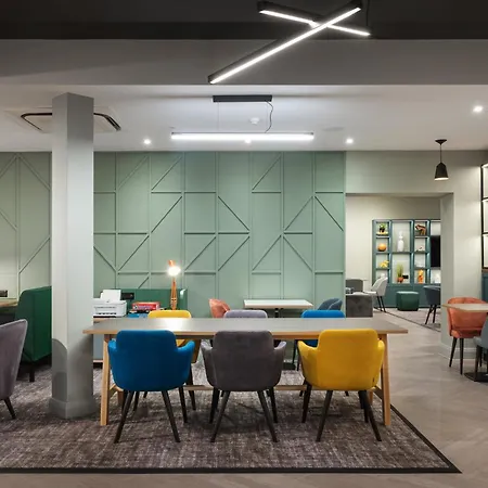 By Ihg Otel Lincoln