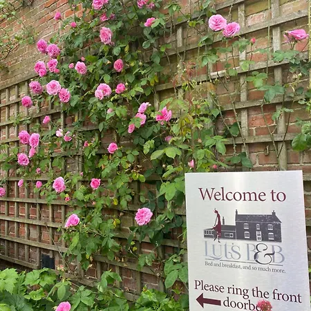 Lut's Place 3* Thorpe on the Hill (Lincolnshire)