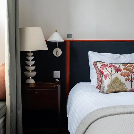 Hotel The White Hart 4*