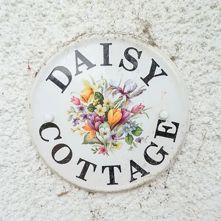 Holiday home Daisy *