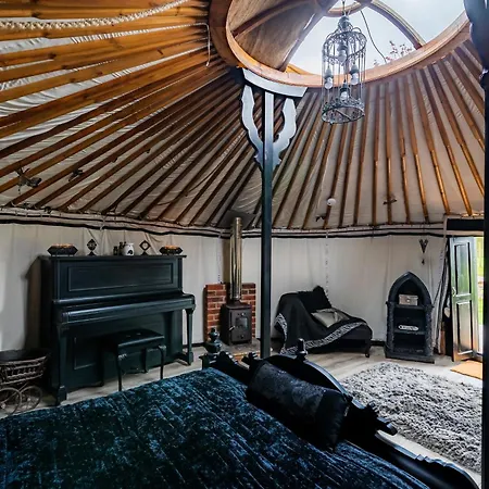Yurts * Lincoln