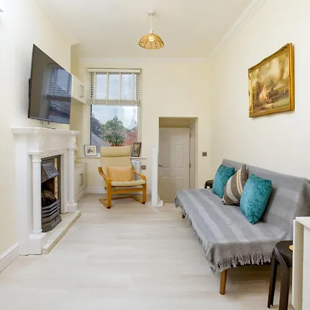 Pet Friendly Flat By The Castle Pass The Keys * Lincoln