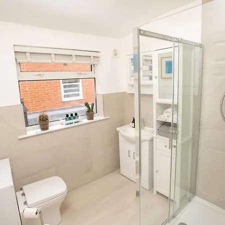 Apartment Pet Friendly Flat By The Castle Pass The Keys
