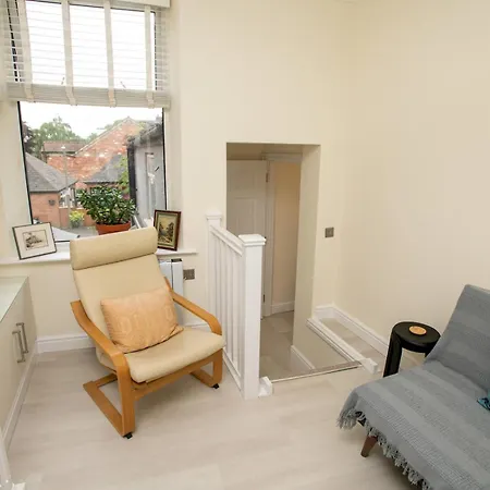 Apartment Pet Friendly Flat By The Castle Pass The Keys *