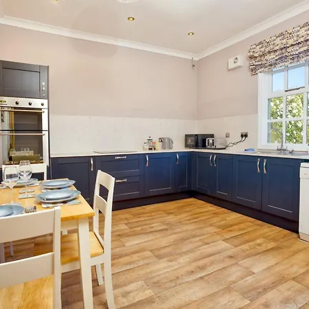 Family House With Stunning Mill View Pass The Keys *