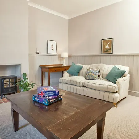Holiday home Family House With Stunning Mill View Pass The Keys Lincoln