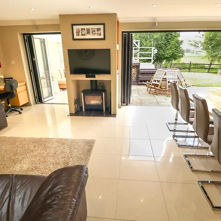 Holiday home Witham View