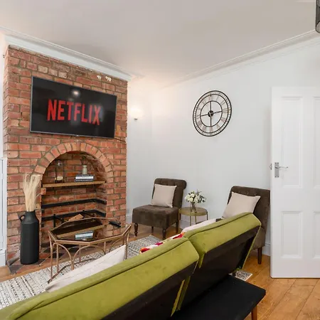 Holiday home Gorgeous In Heart Of Historic Lincoln