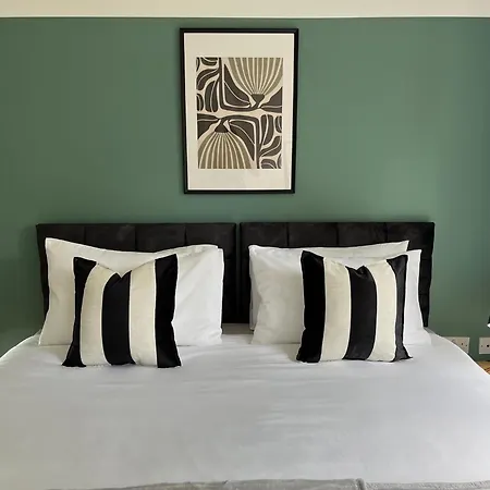 Holiday home Beautiful In - Private Parking