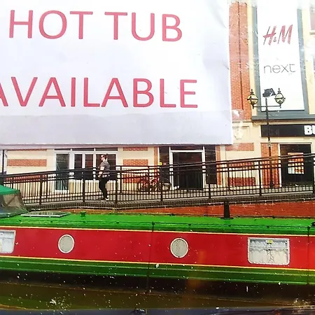 Rosie And Jim Retreat Town Centre With A Hot Tub Botel Lincoln