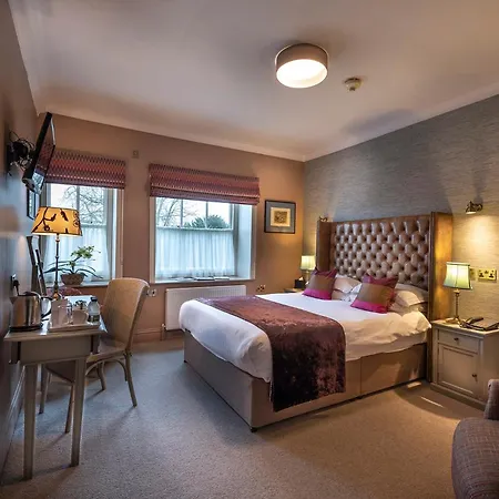 Hall Hotel