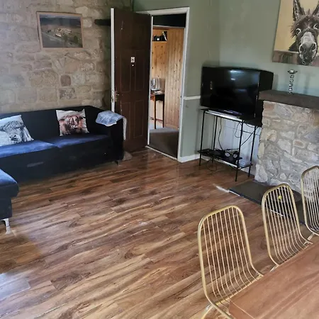 Hot Tub & Countrylife Cottage, Firepit For Groups *