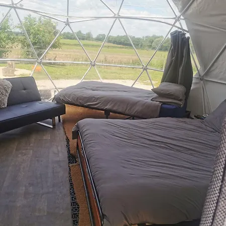 Secret Heated Dome, Hot Tub,firepit Projector In Apartment *