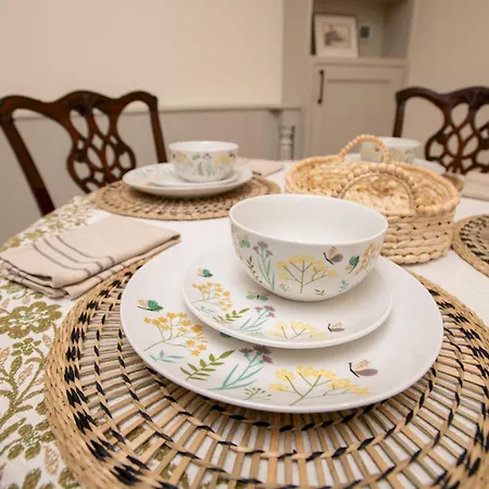 Apartment Characterful Flat By Castle Pass The Keys Lincoln