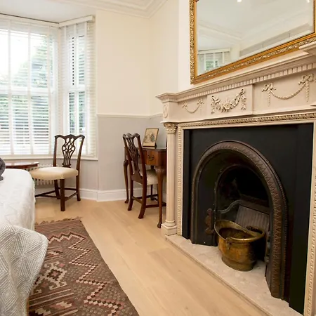 Characterful Flat By Castle Pass The Keys Apartment *