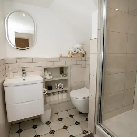 Apartment Characterful Flat By Castle Pass The Keys Lincoln