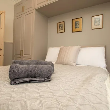 Characterful Flat By Castle Pass The Keys