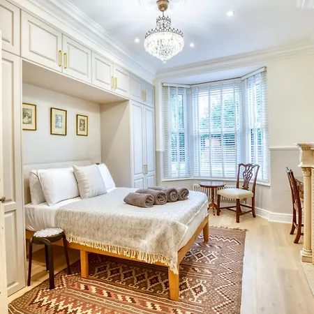 Characterful Flat By Castle Pass The Keys