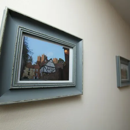 Charming City Centre Location Parking Pass The Keys * Lincoln