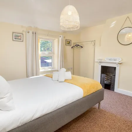 Charming City Centre Location Parking Pass The Keys Lincoln