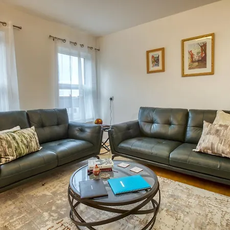Apartment Pass The Keys Cathedral Views Luxury Living Historic *