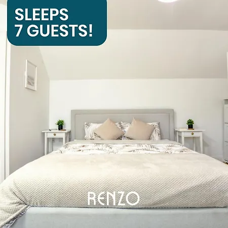 Incredible And Charming 4-bed In By Renzo, Free Parking, Close To Hospital! Apartment Lincoln