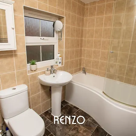 Incredible And Charming 4-bed In By Renzo, Free Parking, Close To Hospital! Lincoln
