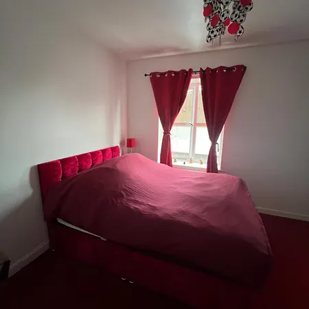 73d Swift Homestay Lincoln