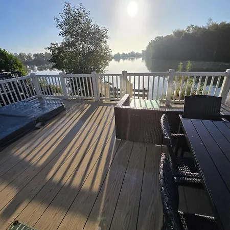Holiday park Tattershall Lakes Mini Breaks - Fishing Two *