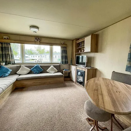 Holiday home Caravansleeps8-hottub-fireplace-garden-patio Lincoln