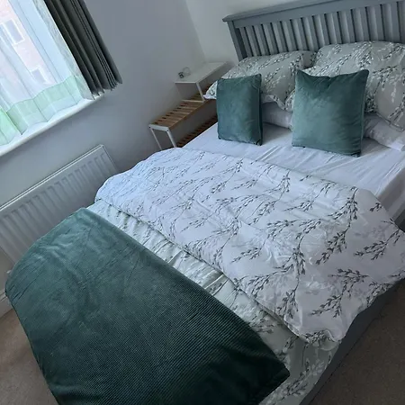 Apartment Aesthetic Coach House In