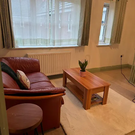 Apartment Aesthetic Coach House In *