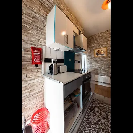 Cosy 1 Bed In Apartment Lincoln