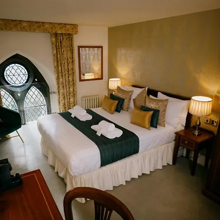 The Old Palace Guest house 3*
