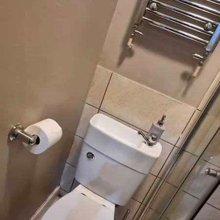 2 Danesgate Bed & Breakfast *