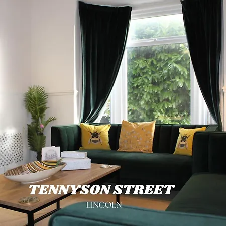 Apartment Tennyson Street Central- Spacious 5 Bedroom House, Perfect For Short & Long #business #leisure #contractors #relocators