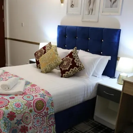 Hotel Oyo 4 Sisters 4*