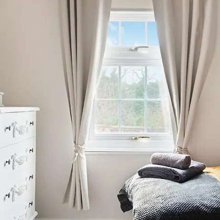 Holiday home Laurel Cottage, Lincoln, Spacious For 4 - Free Parking